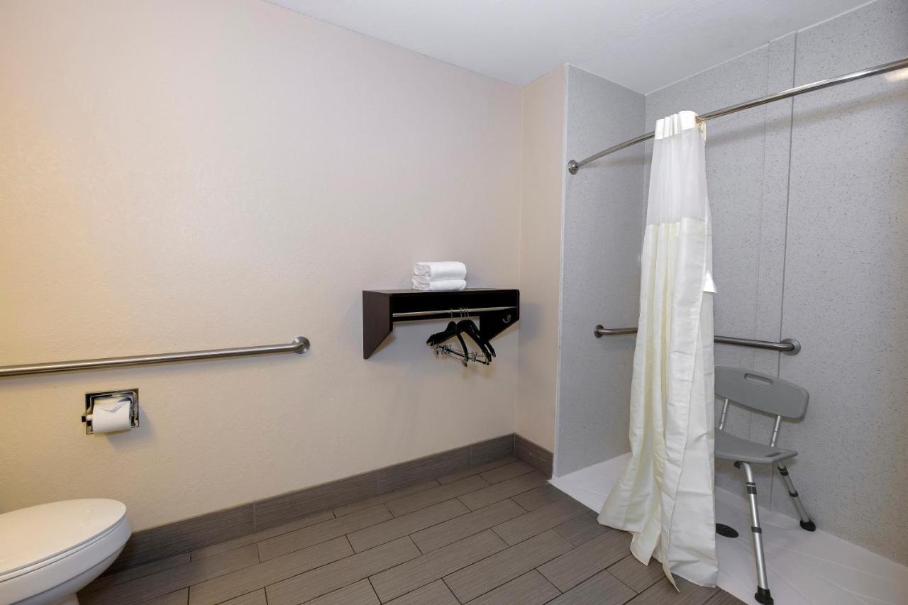 Red Roof Inn Helen Ngoại thất bức ảnh