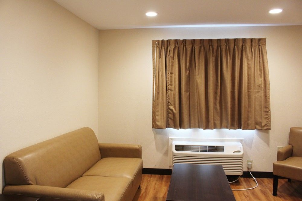 Red Roof Inn Helen Ngoại thất bức ảnh