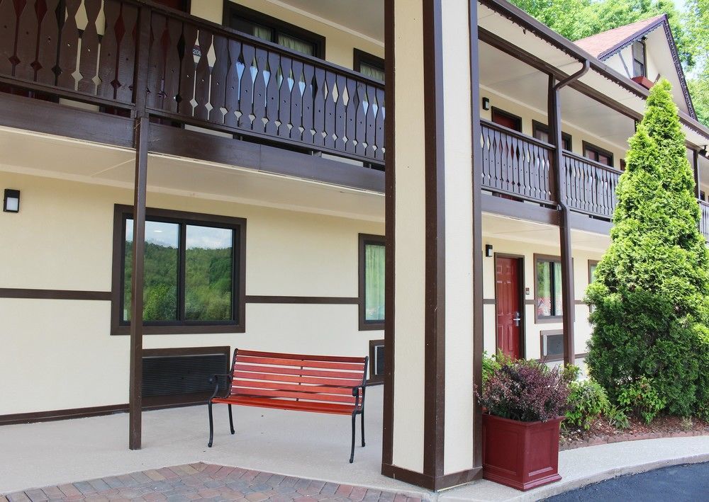 Red Roof Inn Helen Ngoại thất bức ảnh