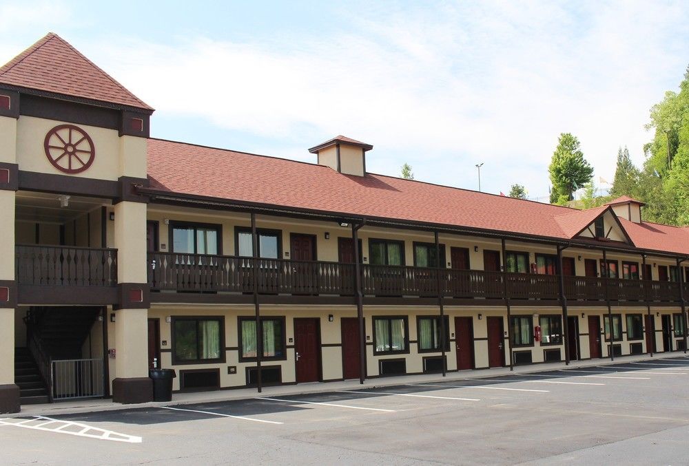 Red Roof Inn Helen Ngoại thất bức ảnh